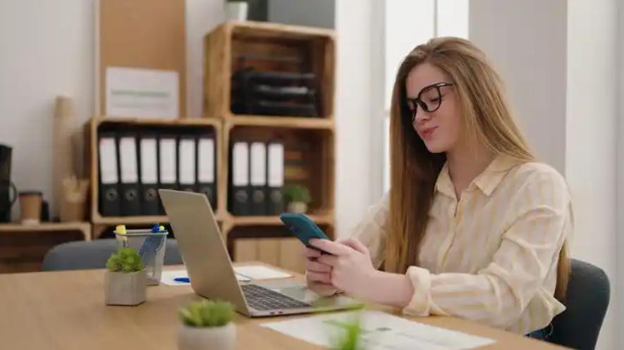 余姚时代光华管理培训网轮播图2